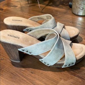 EUC Platform sandals